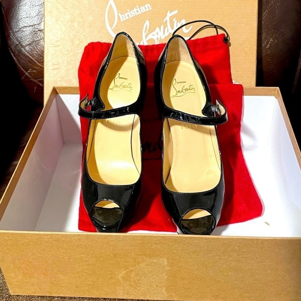 Christian Louboutin Lady Peep Maryjane twist. EU37 Ultra glossy Patent black. - Picture 2 of 10